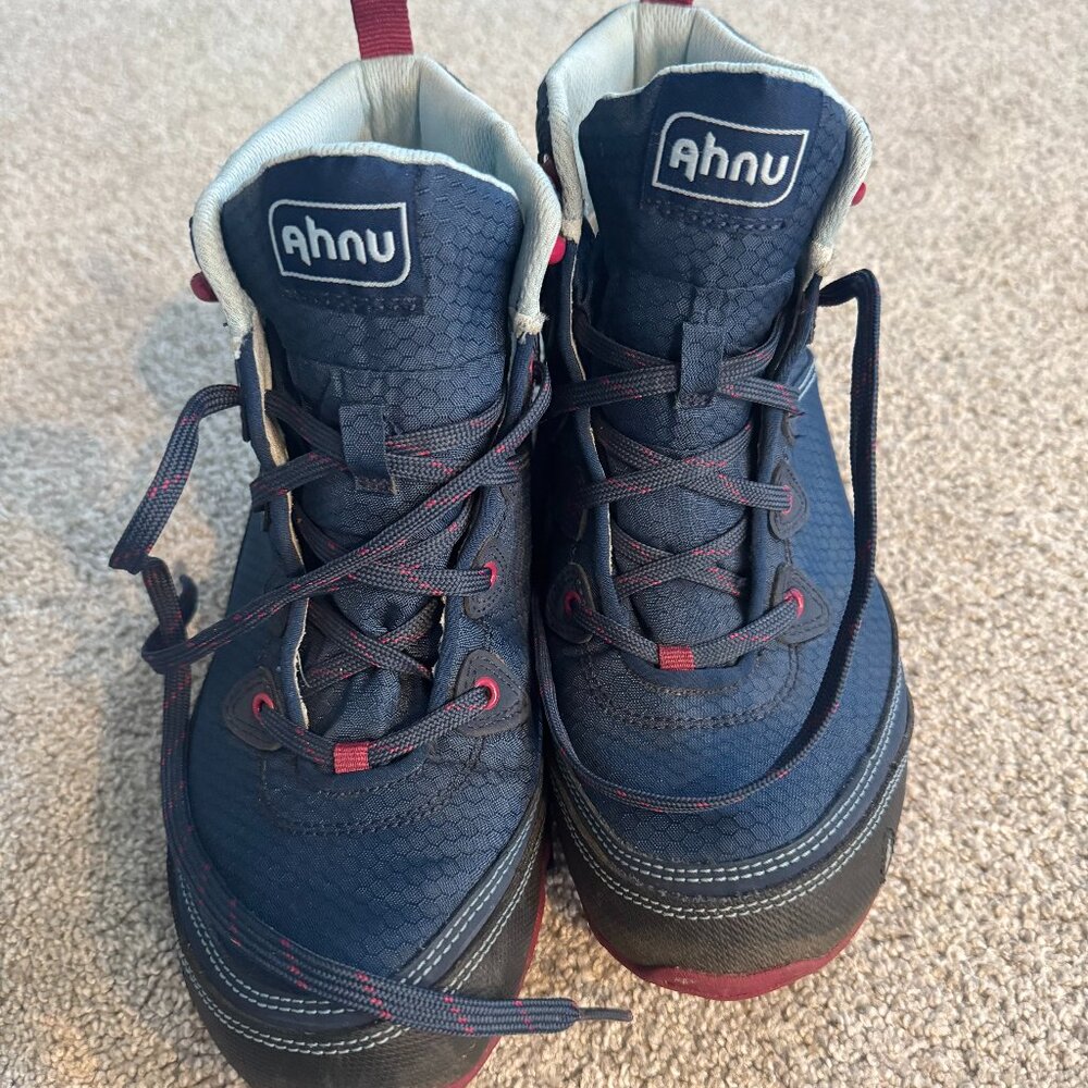 Womens Ahnu hiking boots. Size 8